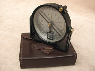 Vintage Hilger & Watts handle compass/clinometer with leather case